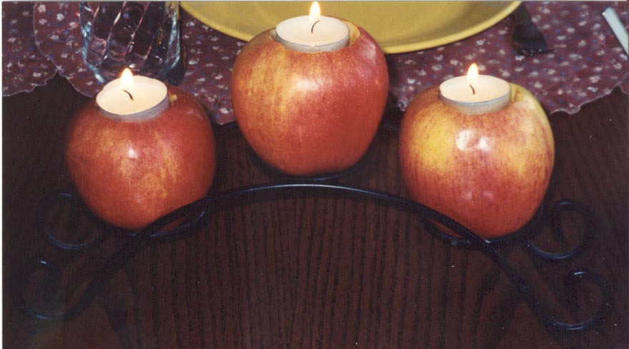  Apples and tea light candles
